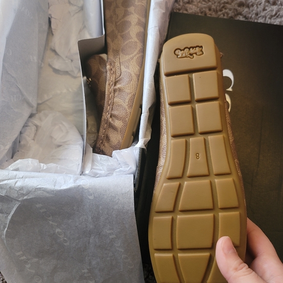Coach Shoes size 8 women - Picture 5 of 5